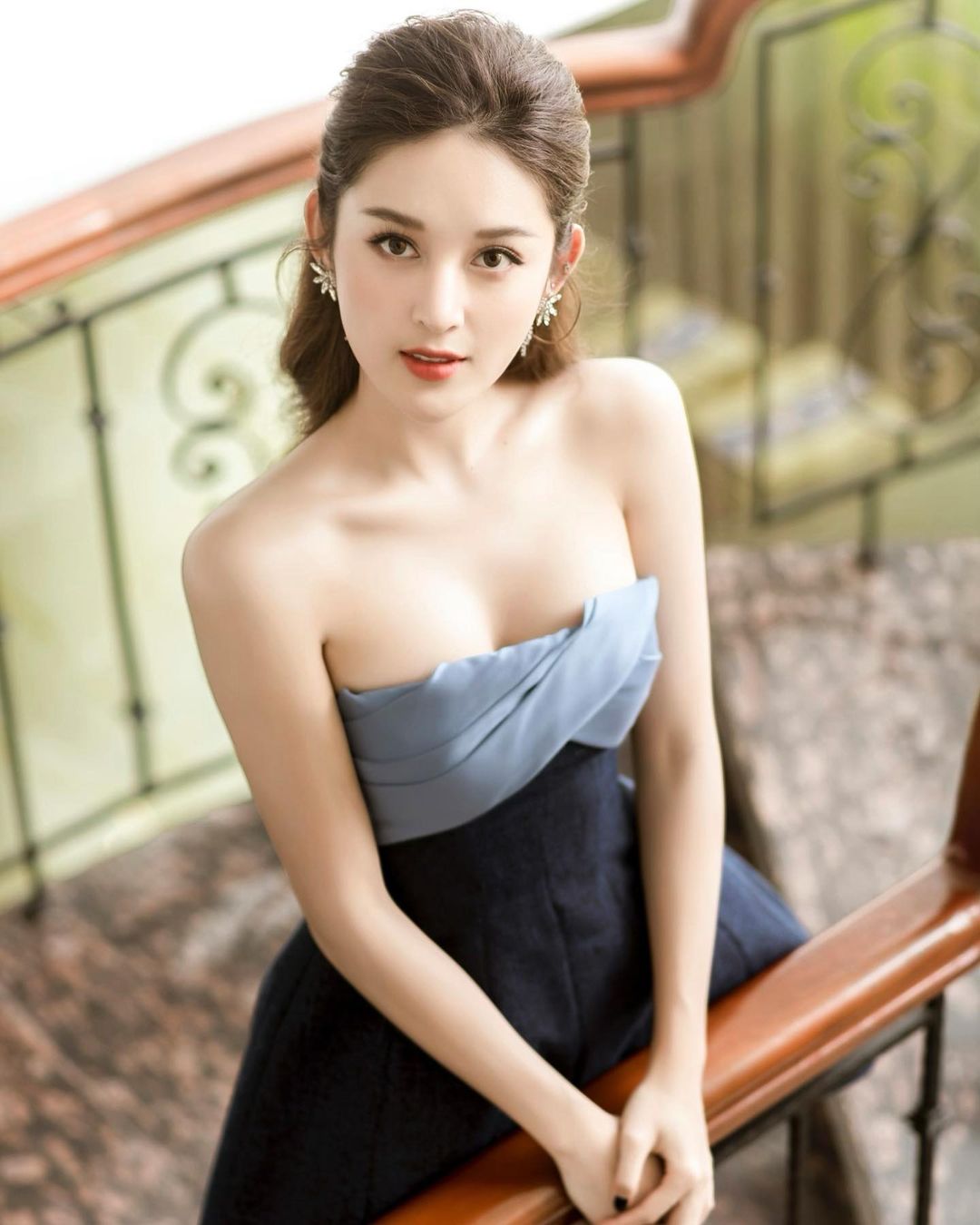 Cô gái Việt được báo xứ Trung tung hô có khuôn ngực đẹp như &#34;đệ nhất vòng 1&#34; nước này - 3