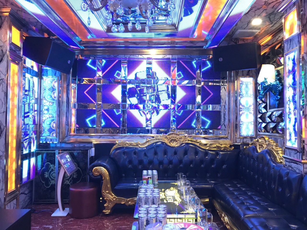 Trải nghiệm karaoke miễn phí khung giờ vàng tại Luxury Elite