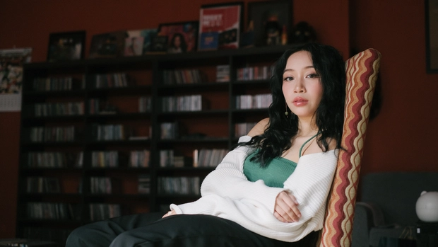 Con gái Mỹ Linh gây tranh cãi khi làm mới ca khúc nhạc Trịnh
