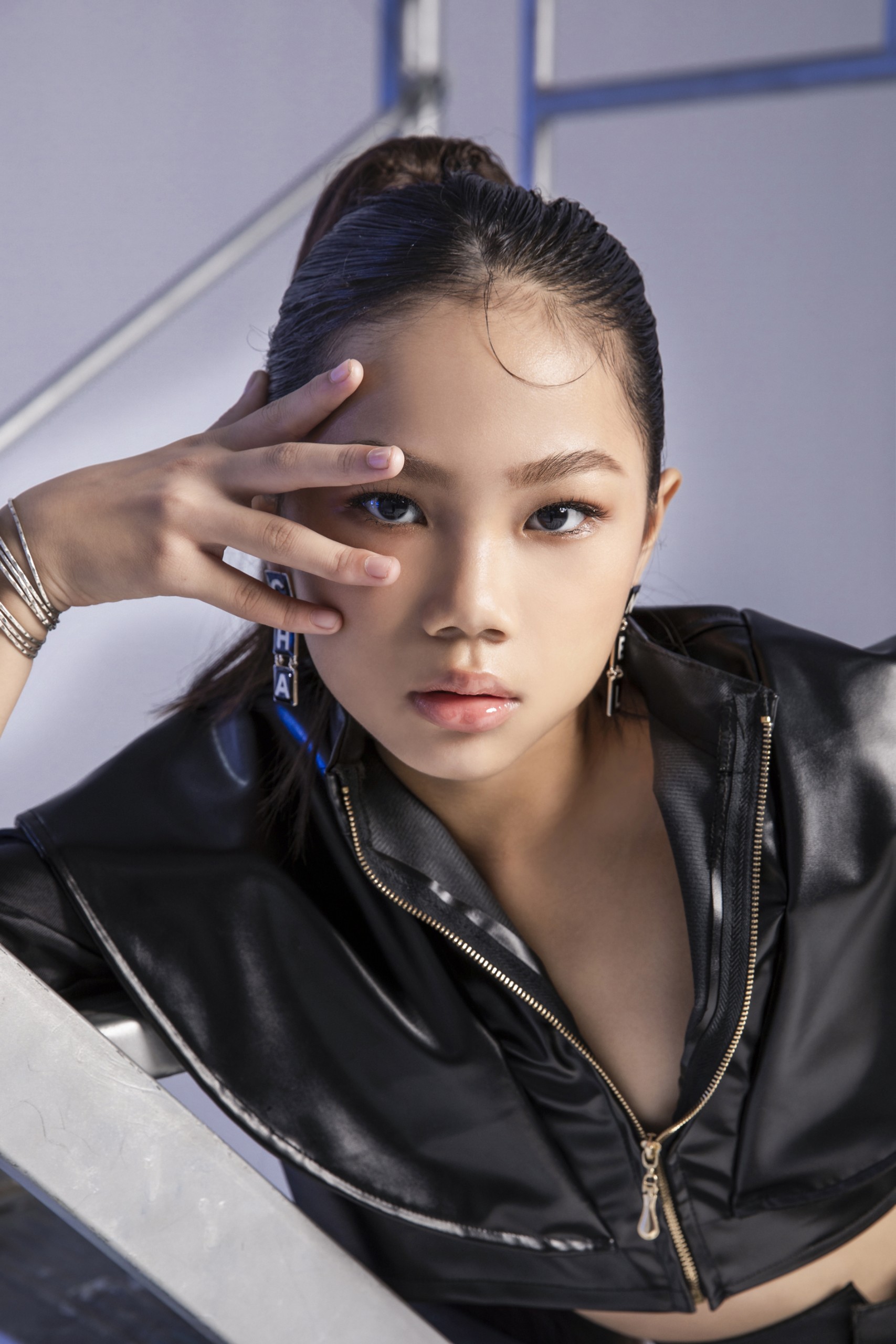 Model kids Hải Yến thần thái ngút ngàn trong bộ ảnh mới cùng top 5 HHHV Hương Ly