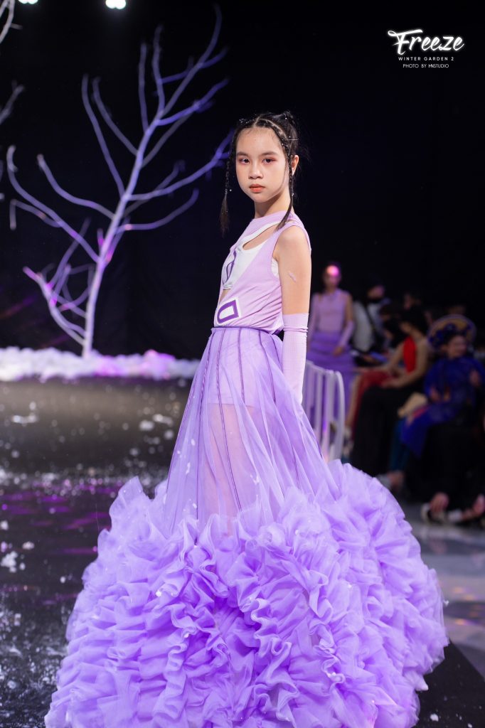 Teen model Vân Khánh