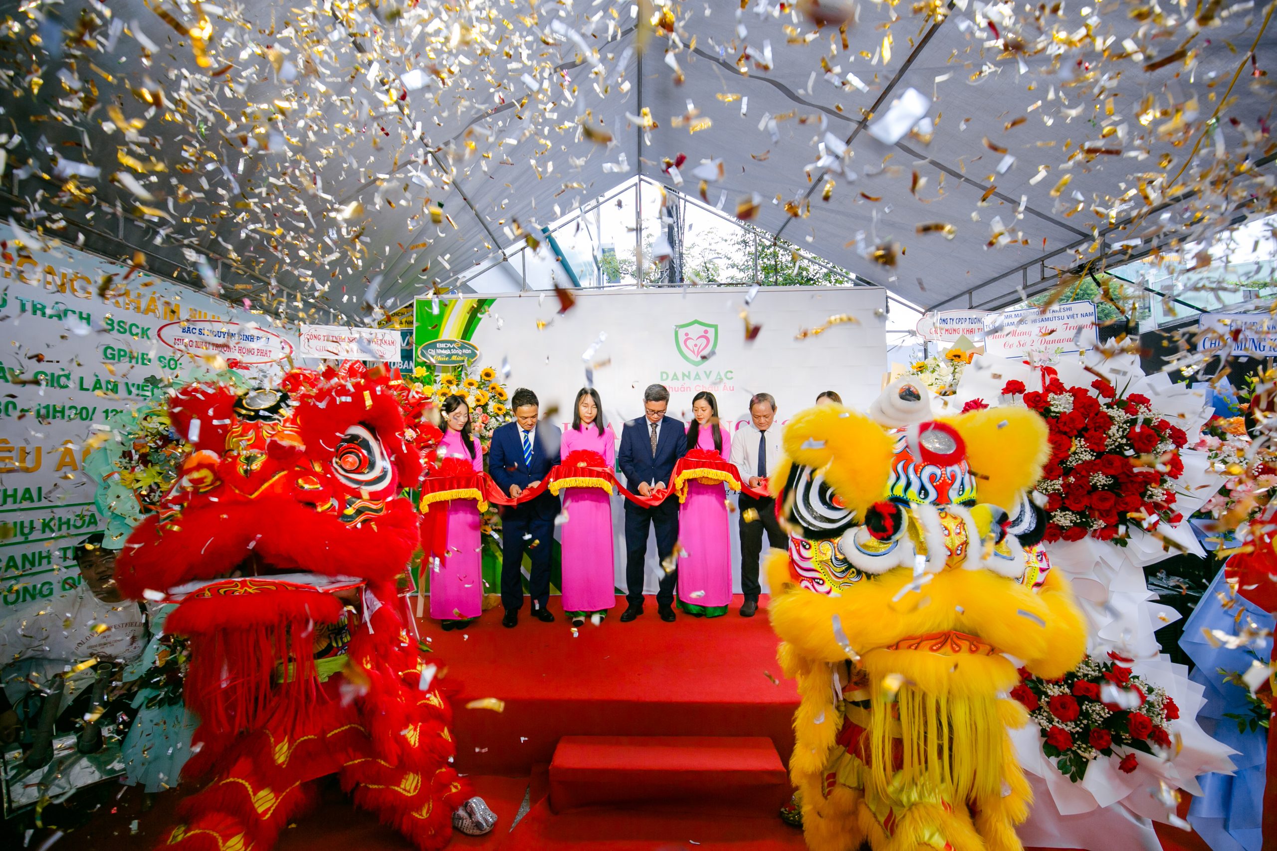 to-chuc-khai-truong-tron-goi-thang-6